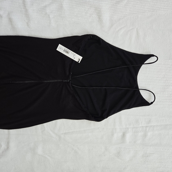 NWT Alice + Olivia Delora Black dress, size 8 (medium) - Picture 8 of 10
